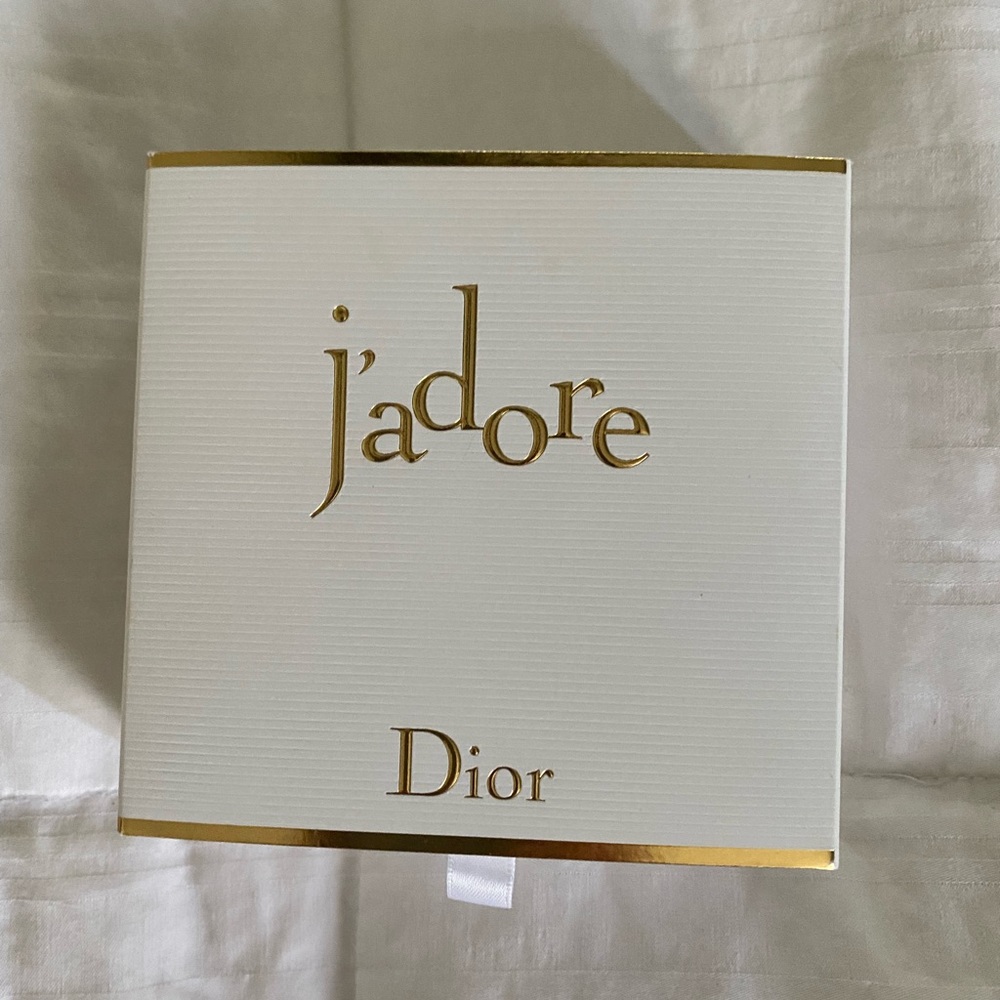 Dior J’adore perfume and lotion kit. Never used comes with box.